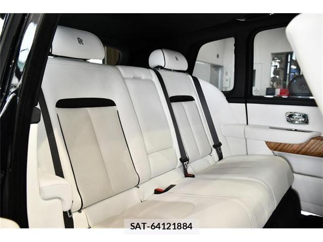 ROLLS-ROYCE CULLINAN 2019-09 1030289-8