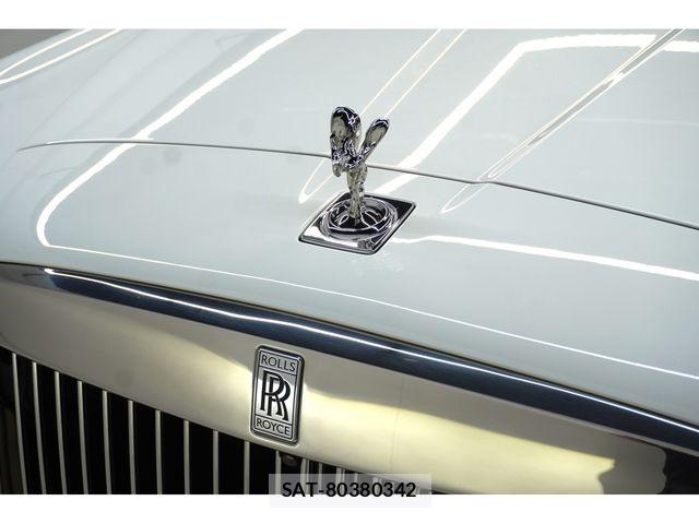 ROLLS-ROYCE CULLINAN 2022-05 7562751-10