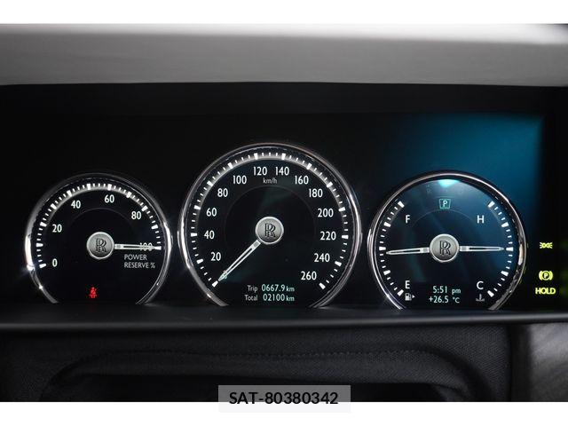 ROLLS-ROYCE CULLINAN 2022-05 7562751-13