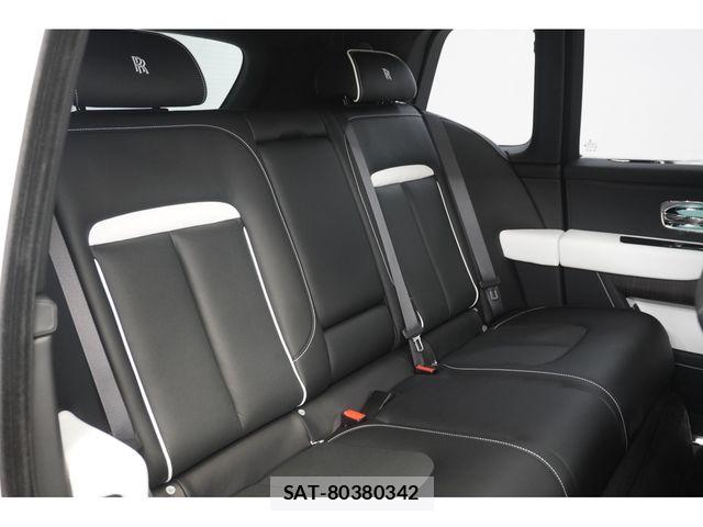 ROLLS-ROYCE CULLINAN 2022-05 7562751-27