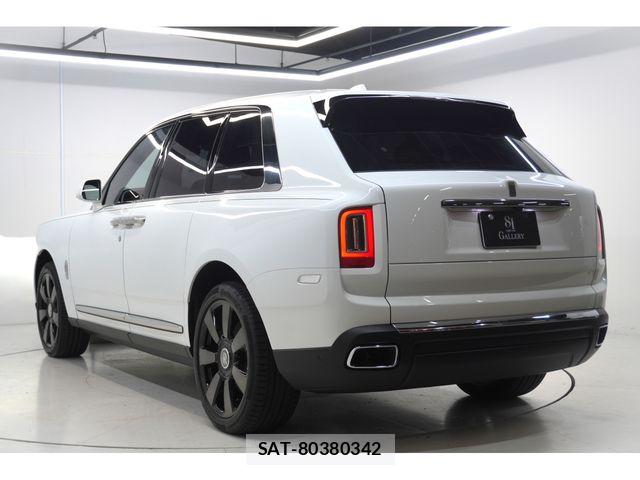 ROLLS-ROYCE CULLINAN 2022-05 7562751-5