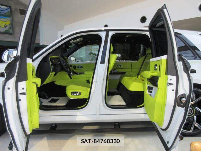 ROLLS-ROYCE CULLINAN 2025-05 8209890-15