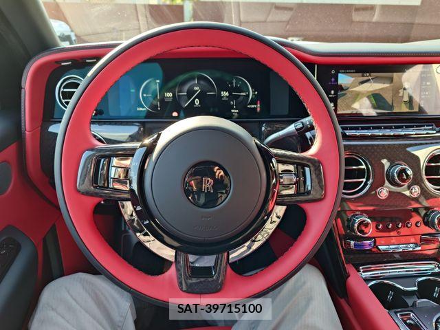 ROLLS-ROYCE CULLINAN 2025-11 8414720-13
