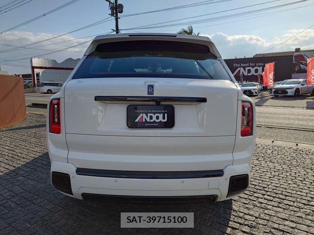 ROLLS-ROYCE CULLINAN 2025-11 8414720-6