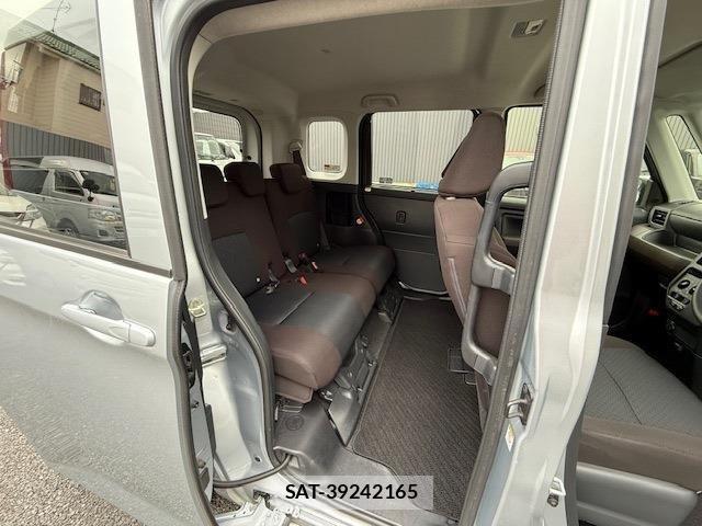 Toyota ROOMY 2023-04 501908-9