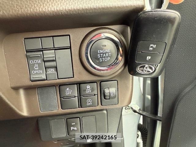 Toyota ROOMY 2023-04 501908-4
