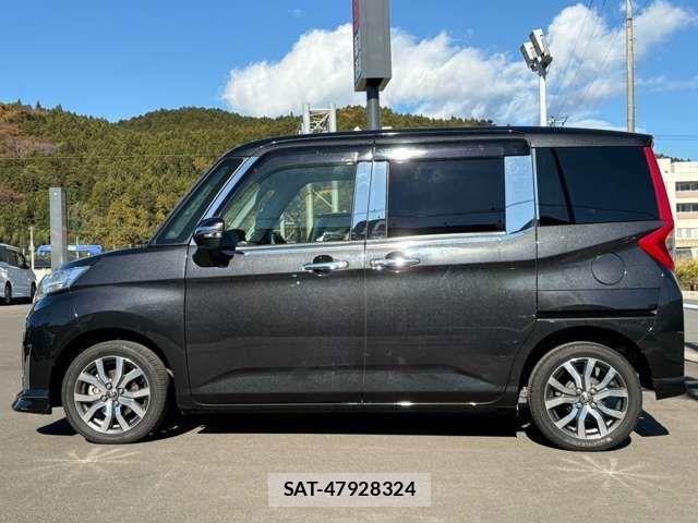 Toyota ROOMY 2018-05 526056-3