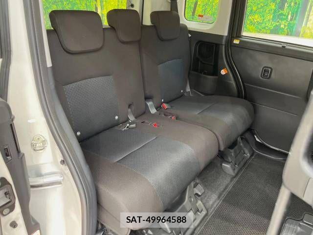 Toyota ROOMY 2023-04 650138-10