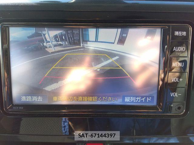 Toyota ROOMY 2021-08 790329-12