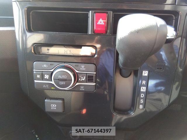 Toyota ROOMY 2021-08 790329-13