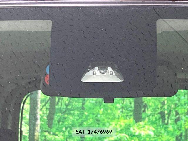 Toyota ROOMY 2017-04 1238398-4
