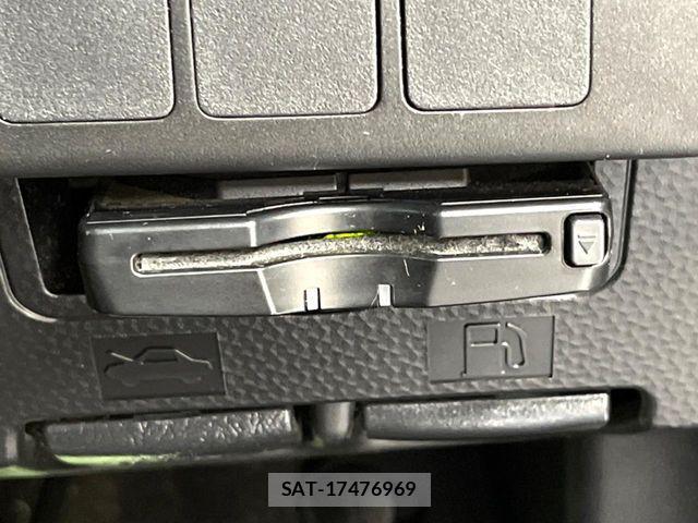Toyota ROOMY 2017-04 1238398-7