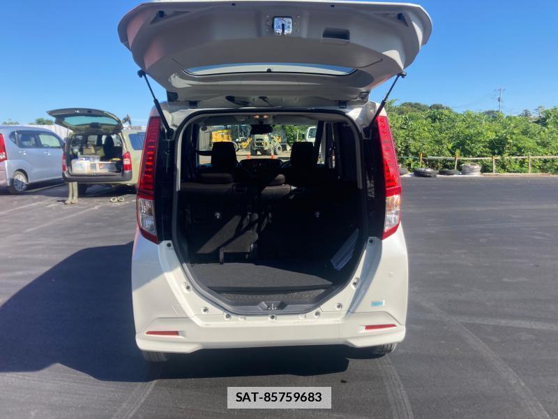 Toyota ROOMY 2023 1260685-24