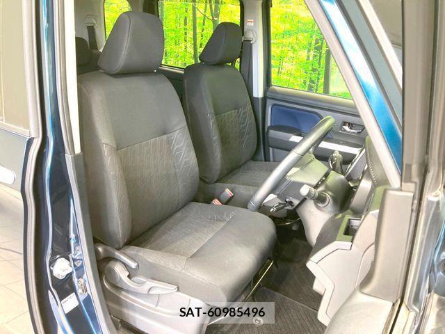 Toyota ROOMY 2018-05 3067984-7