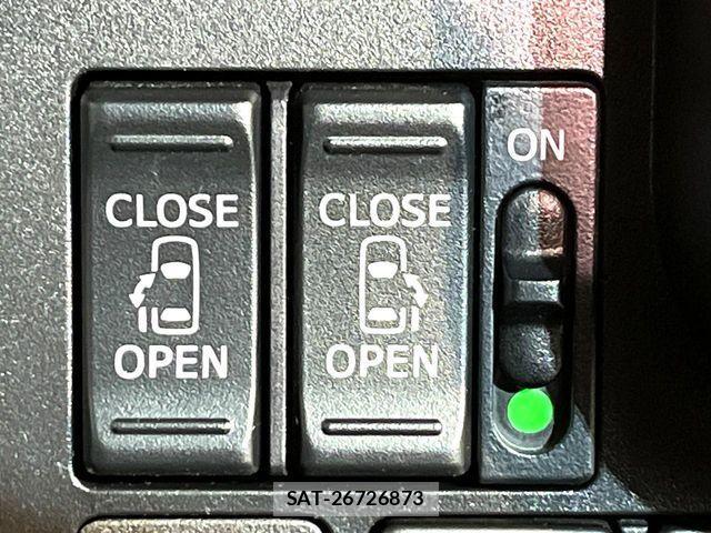 Toyota ROOMY 2017-02 3068003-5
