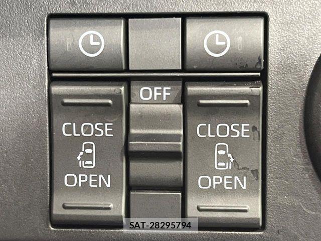 Toyota ROOMY 2021-11 3385473-5