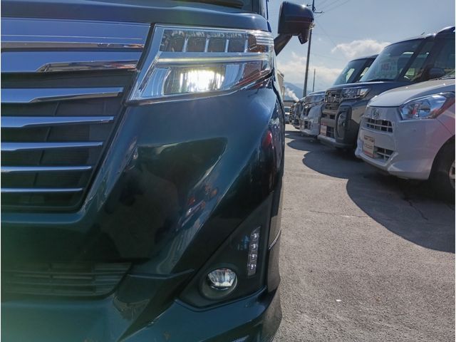 Toyota ROOMY 2018-05 3682038-27