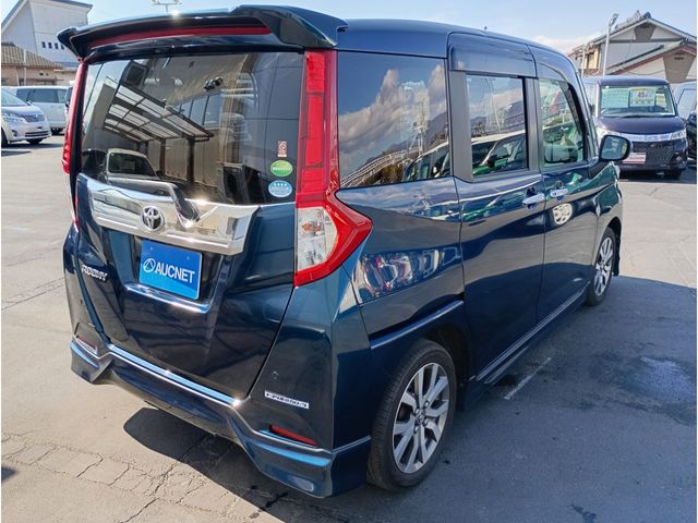 Toyota ROOMY 2018-05 3682038-3