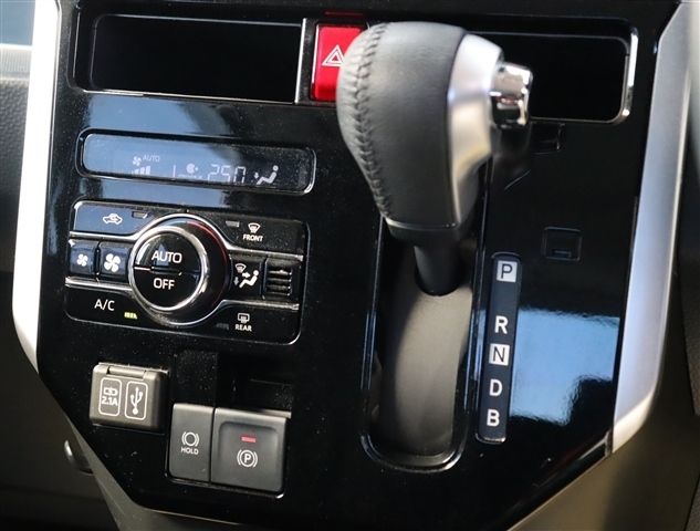 Toyota ROOMY 2022-12 3681923-7