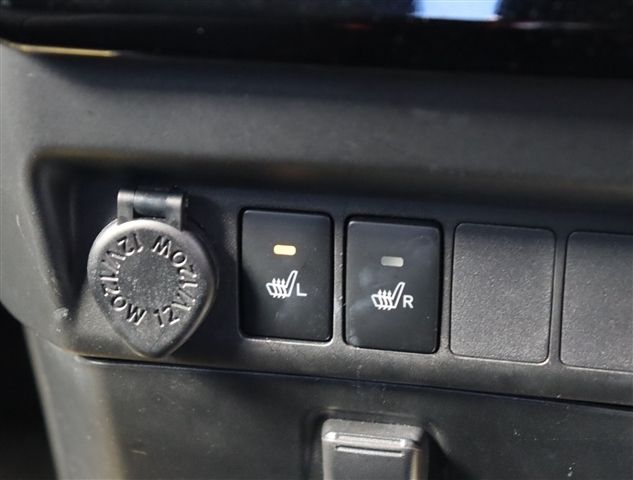 Toyota ROOMY 2022-12 3681923-9