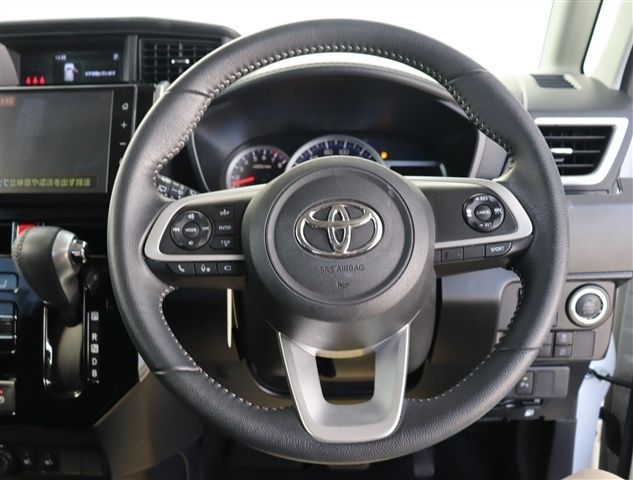 Toyota ROOMY 2022-12 3681923-10