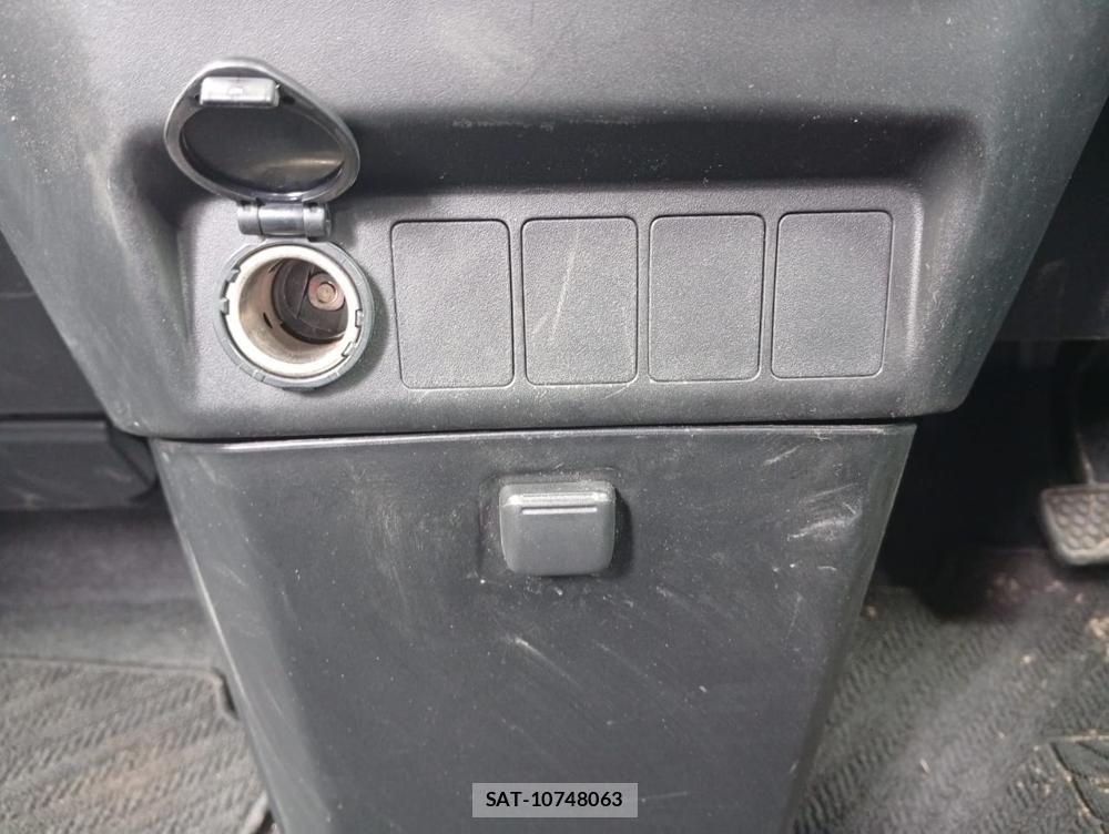 Toyota ROOMY 2023 1218224-17