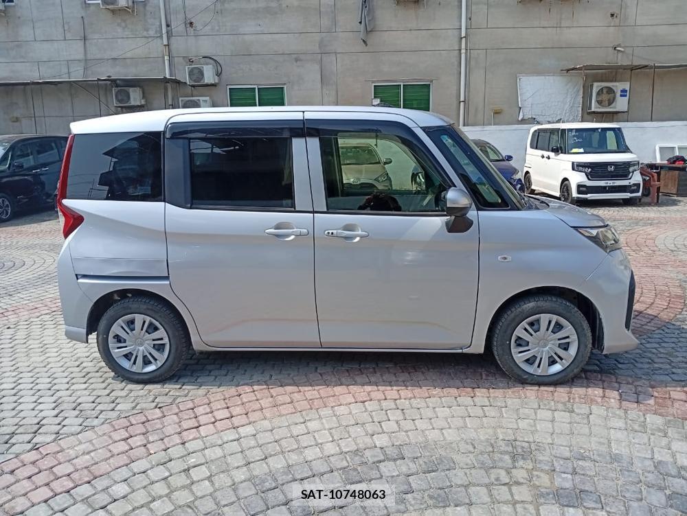 Toyota ROOMY 2023 1218224-5