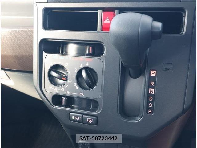 Toyota ROOMY 2024-02 4048317-8