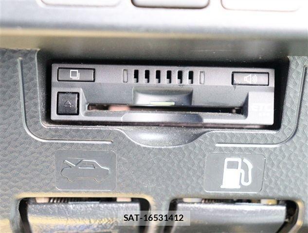 Toyota ROOMY 2021-03 4177068-12
