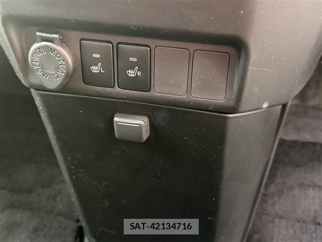 Toyota ROOMY 2019-03 4600712-11