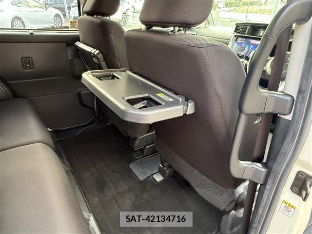 Toyota ROOMY 2019-03 4600712-12