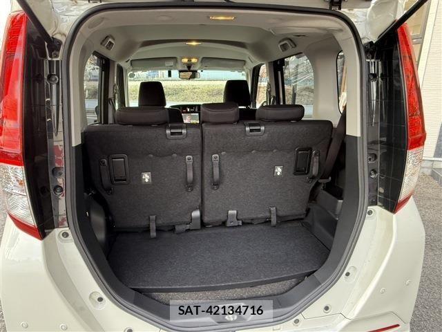 Toyota ROOMY 2019-03 4600712-14