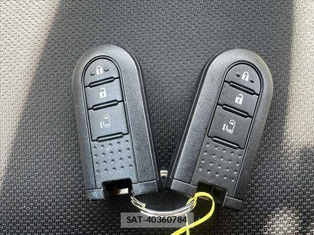 Toyota ROOMY 2017-09 4980720-4
