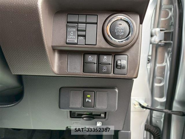 Toyota ROOMY 2021-08 4980572-14
