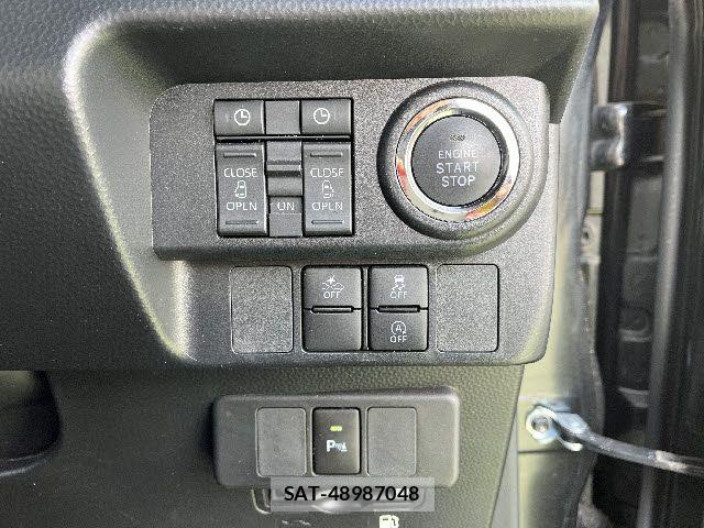 Toyota ROOMY 2022-10 5877131-16