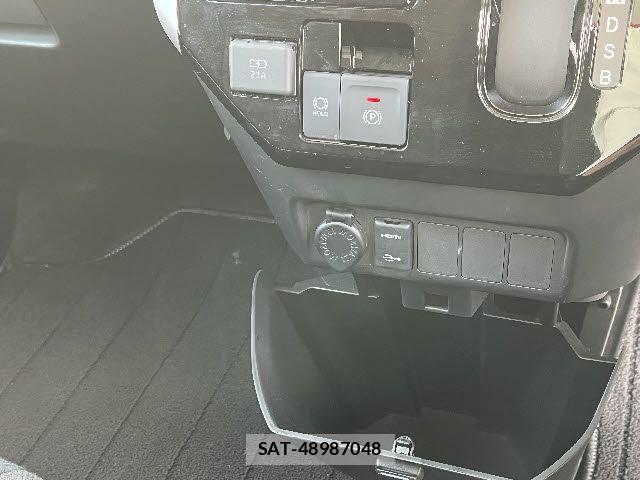 Toyota ROOMY 2022-10 5877131-17