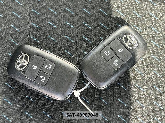 Toyota ROOMY 2022-10 5877131-25