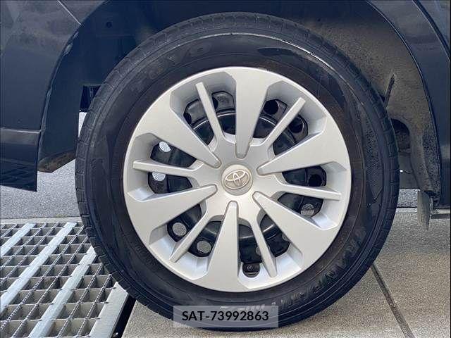 Toyota ROOMY 2017-04 5877297-9