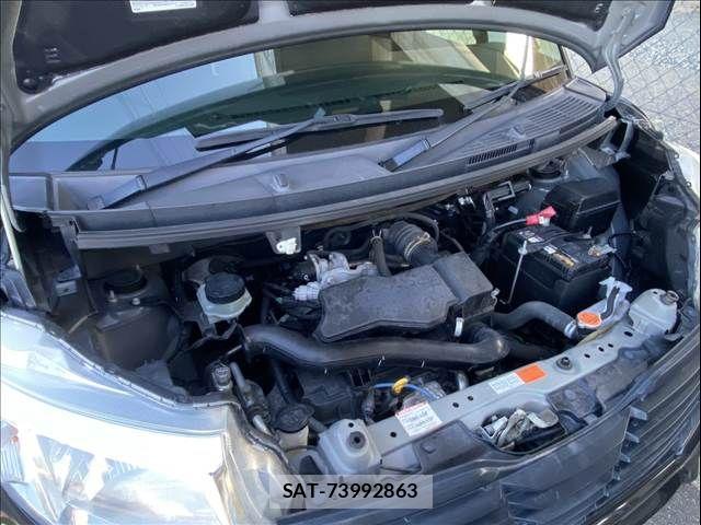 Toyota ROOMY 2017-04 5877297-3