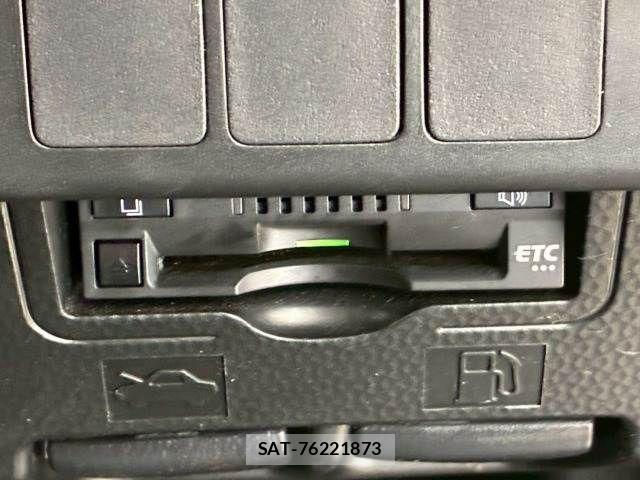 Toyota ROOMY 2017-01 5877205-9