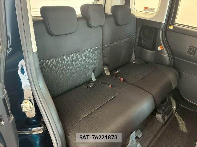 Toyota ROOMY 2017-01 5877205-11
