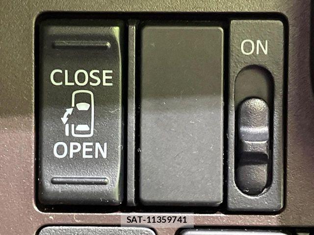 Toyota ROOMY 2018-03 6017342-2