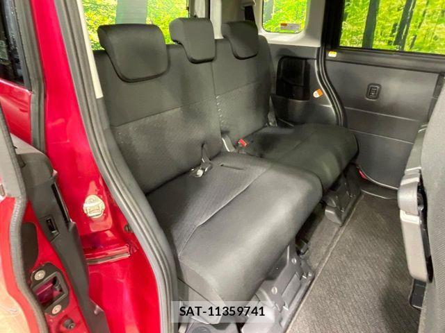 Toyota ROOMY 2018-03 6017342-8