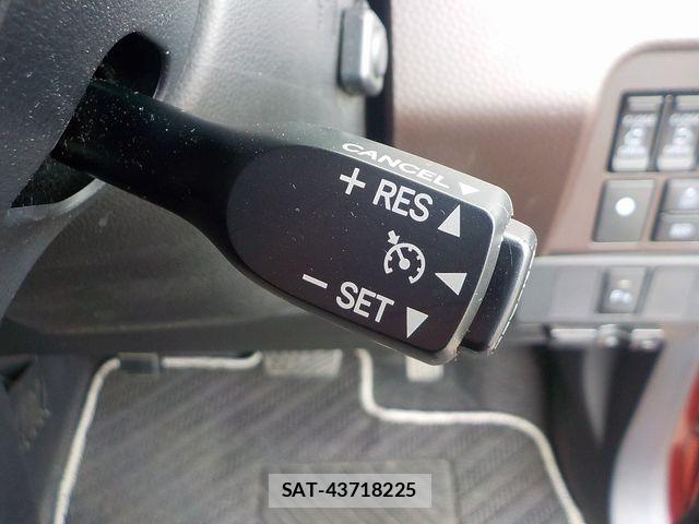 Toyota ROOMY 2019-02 6017349-12