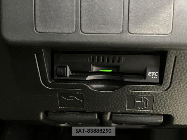 Toyota ROOMY 2018-09 6614492-12