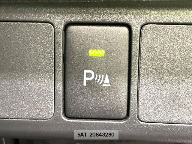 Toyota ROOMY 2022-04 6642364-5