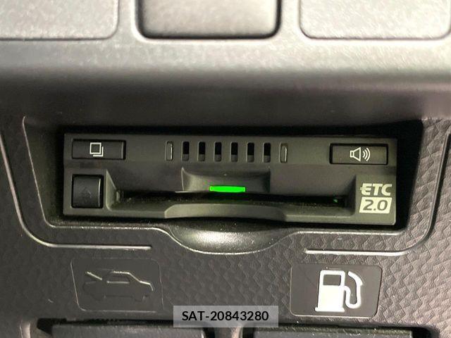 Toyota ROOMY 2022-04 6642364-6