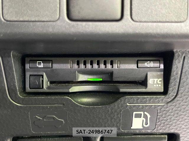 Toyota ROOMY 2022-03 6673429-6