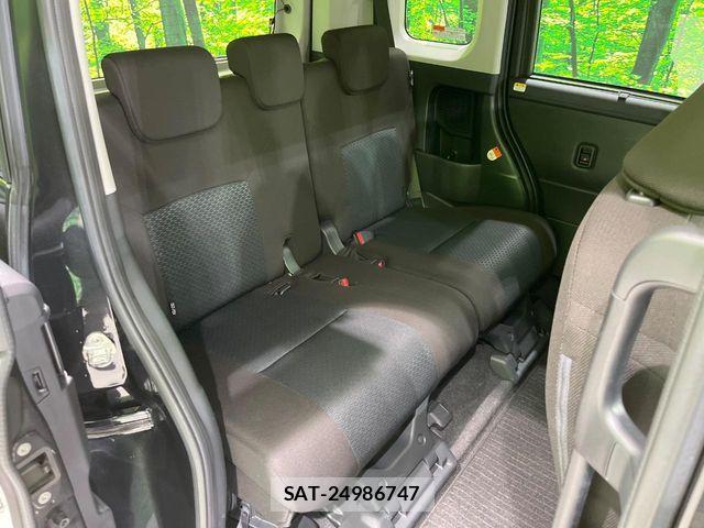 Toyota ROOMY 2022-03 6673429-8