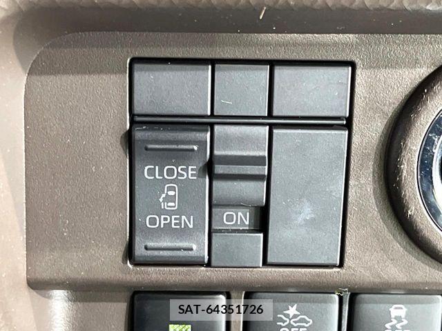 Toyota ROOMY 2023-04 6677789-4